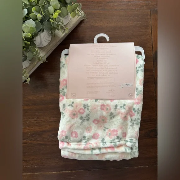 NEW Baby Girl Blanket & Headwrap Set - Pink Floral - Picture 5 of 5
